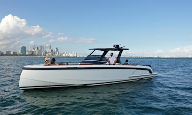 💎 Luxury Sports Boat - Vanquish VQ40
