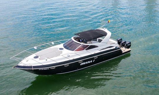 ¡Alquile el yate a motor Fourline de 43 pies en Cartagena de Indias!