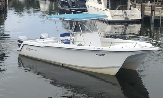 28’ Pro Kat Center Console for Rent with Captain in Pompano Beach, Florida!