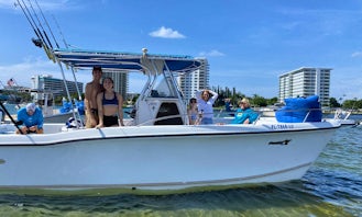 Great 28’ ProKat Center Console for rent in Fort Lauderdale with Amazing Captain!