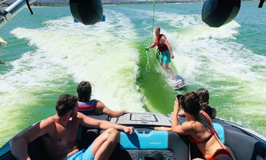 Esportes aquáticos em Los Angeles: wakesurf, wakeboard, tubing, esqui aquático