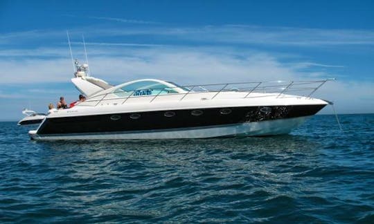 55’ Fairline Luxury Motor Yacht Charter in Vancouver, BC