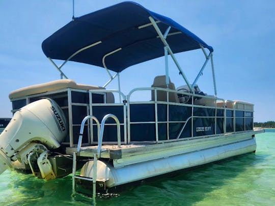 Luxurious 24' Pontoon with lounge seating and mini deck in Fort Walton Beach