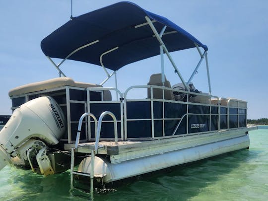 Luxurious 24' Pontoon with lounge seating and mini deck in Fort Walton Beach