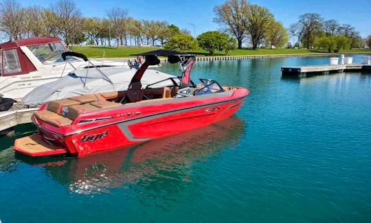 2021 Tige 25ft Wakeboard Boat Rental in Chicago, Illinois