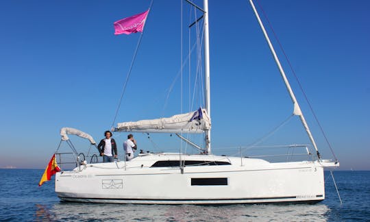 New 2020 Beneteau Oceanis 30.1 Sailing Yacht Rental in València, Spain