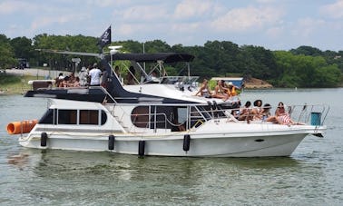 WHISKEY DANGER, deuxième plus grand yacht de luxe à louer sur le lac Lewisville, 4 heures minimum