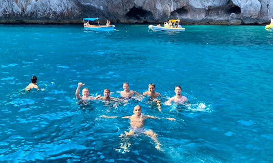 Amalfi Coast Cruise for 6 people aboard 28' Jeranto Boat