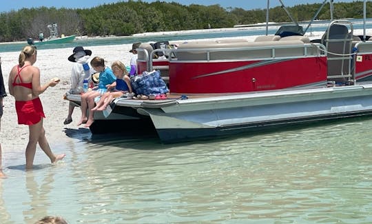 2017 Avalon 25ft Pontoon Boat for Rental in Gulfport