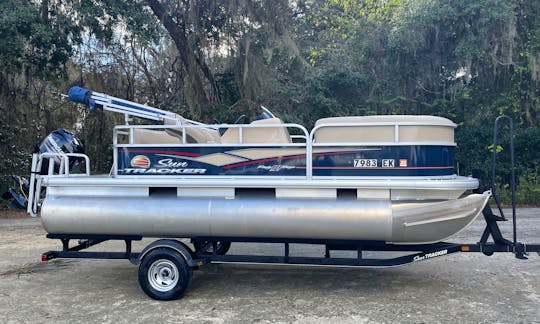 SunTracker Party Barge Pontoon with FREE gas in Melrose, Florida