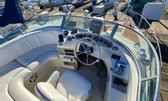 Spacious Motor Yacht Rental in Marina del Rey, California