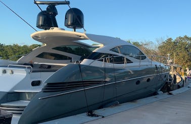 54' Pershing Yacht (Open Bar included)