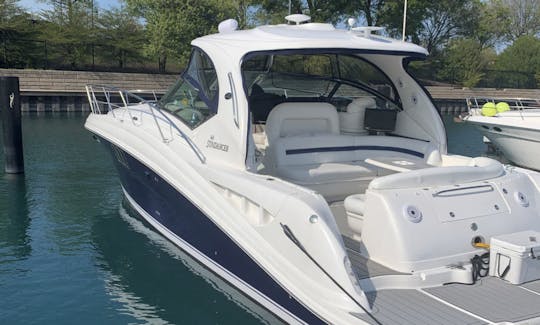 Sea Ray 45' Chicago Playpen, River, Winery, Lilly Pad