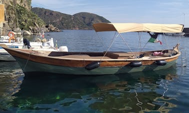 Boat experience, traditional wooden fisherboat Lipari, Sicilia
