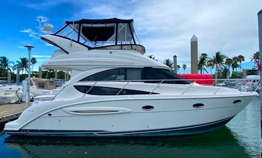 Meridian 36ft Motor Yacht for rent in Miami!!