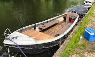 21' Canal Boat for Rental in Amsterdam