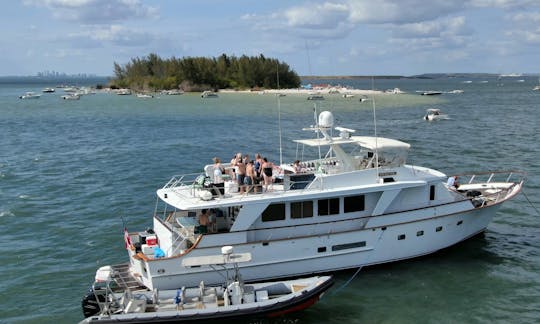 Location de yacht de luxe NSS PATTAM 84' à Tampa Bay