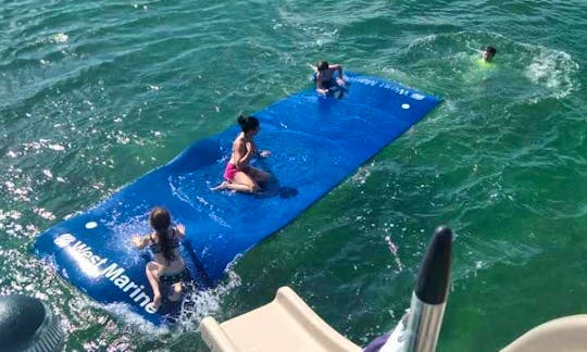 Key Largo's Funship 25ft famous Pontoon Boat with the Slide!
