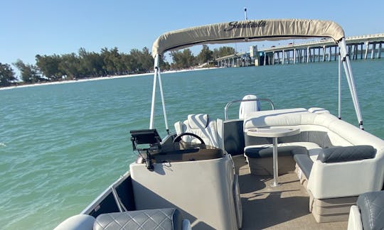 24' Tritoon Bennington with new 175 Hp Suzuki Outboard for rent in Holmes Beach!