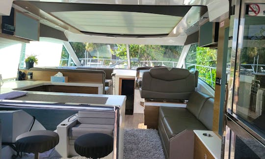 Bareboat Charter up to 13! 50’ Cruiser Cantius in Siesta Key