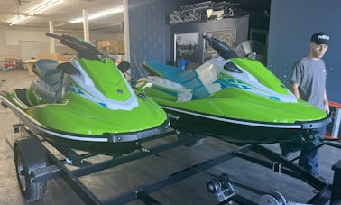 Aluguel de jet ski Yamaha Waverunners 2022 em Corona, Califórnia