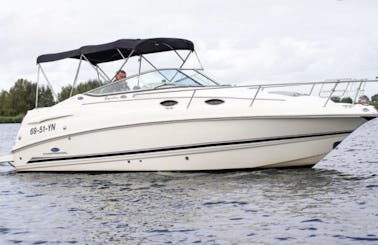 Beautiful Private Charter on this Gorgeous 24 ft Cabin Cruiser