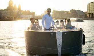 Supiore Uno Boat Rental in Amsterdam