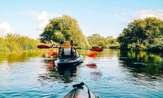 Picnic and Paddle Kayak Trip in Barrow upon Soar