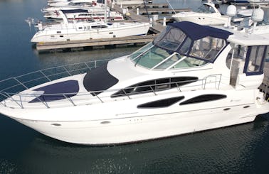 Cruiser 4050 Express Motoryacht Multi-Level luxury yacht is sure to please!