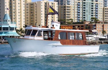 42ft Saint Augustine Vintage Yacht for Charter in Miami Beach