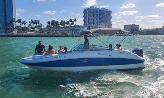 Amazing SunDeck 24ft Boat in Miami for up to 10 people!!
