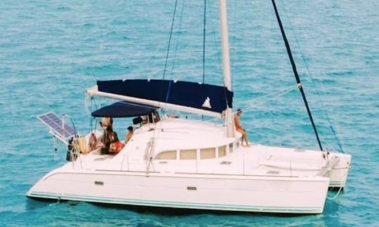 Lagoon Catamarán 46’ 2012 with open bar in Isla Mujeres