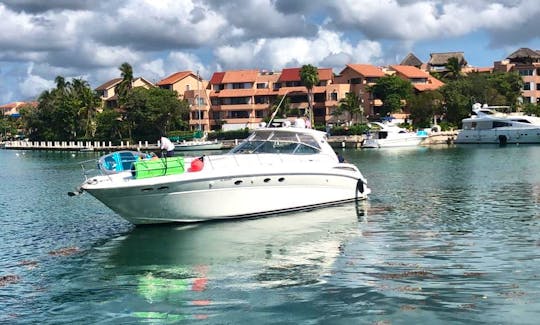 Hit the Water in Style with this 55ft Motor Yacht in Quintana Roo, Mexico!