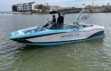 2022 Mastercraft X24 Wakeboard/WakeSurf boat on Lake Houston