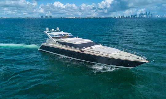 80' Palmer Johnson Power Mega Yacht Charter in Cancún