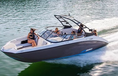 25' 2022 Yamaha AR 250 (11 Guests) in Toronto for Private Charters and Tours (COMERCIAL INSURANSE)