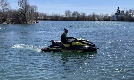 JET SKI RENTAL - Oakville, Mississauga, Burlington