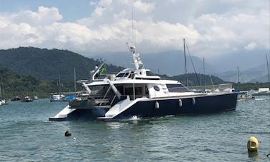 ¡Increíble catamarán a motor de 54 pies para hasta 40 pasajeros!