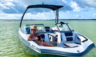 Yamaha AR195 Deck Boat Rental in Palm Harbor, Florida