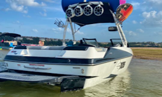 T22' Axis New 15k Stereo, Surf Gates & Equipment, Lilly Pad, Wakeboards & More!