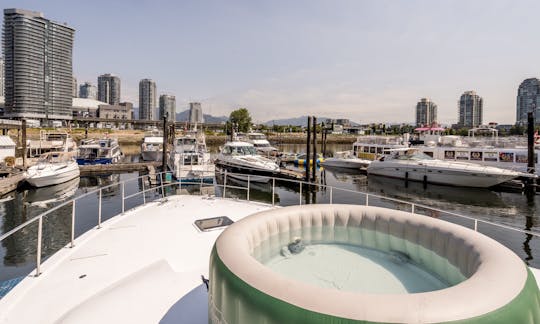 Yate Abraxas de 88 pies, Vancouver 