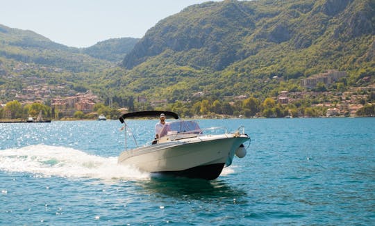 Atlantic Marine 670 Open (187) Deck Boat Rental in Dobrota, Opština Kotor