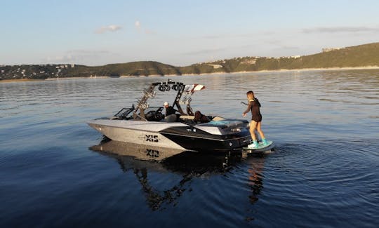 **5-STAR Wake Surf Experience on Lake Travis!!**