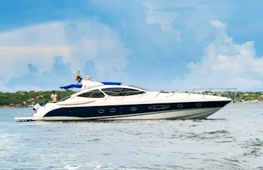 Azimut 55' Luxury Motor Yacht Charter in Colombia