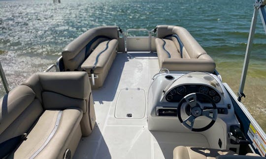Newest in the Fleet! Hurricane FunDeck 236 200hp  12 Guests in Cape Coral /Captain available!/