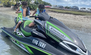 Aluguel de jetski com sobrealimentação Kawasaki 310r em Miami, Flórida