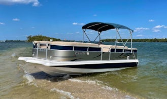 Newest in the Fleet! Hurricane FunDeck 236 200hp  12 Guests