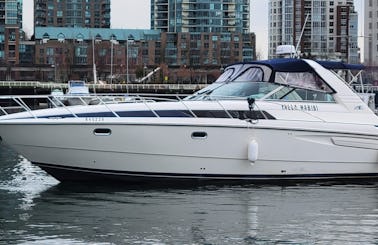 Luxury Bayliner Avanti 42' Motor Yacht For Rent In Vancouver