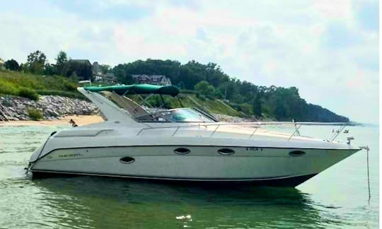 Boat Life Fun! 34' Regal Commodore Motor Yacht in Chicago, Illinois