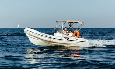 Easy to Navigate - 19' Semi-Rigid Inflatable Boat in Vlichada